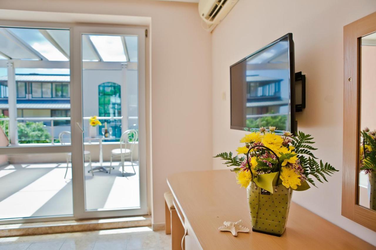 Family Hotel Morska Zvezda Balchik Luaran gambar