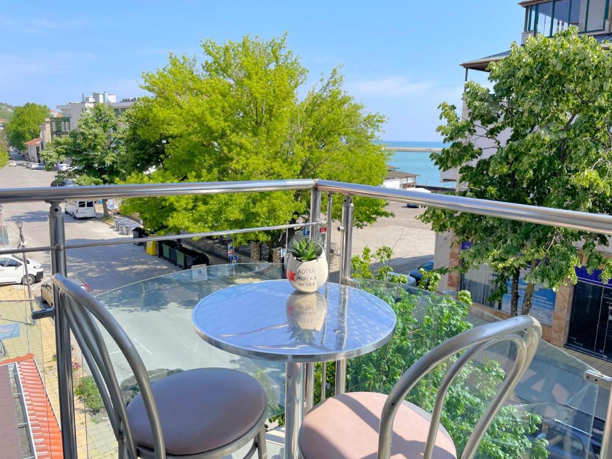 Family Hotel Morska Zvezda Balchik Luaran gambar