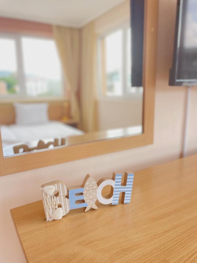 Family Hotel Morska Zvezda Balchik Luaran gambar